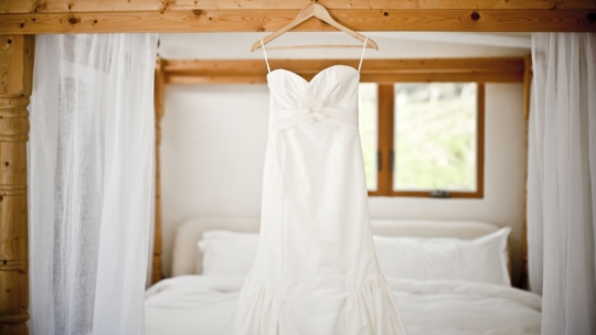 The Ultimate Guide to Using a Wedding Dress Steamer